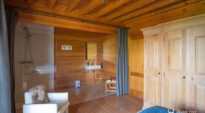 Chalet Faro Durbuy suites, luxe vakantiehuis met zwembad sauna en jacuzzi huren in de Ardennen